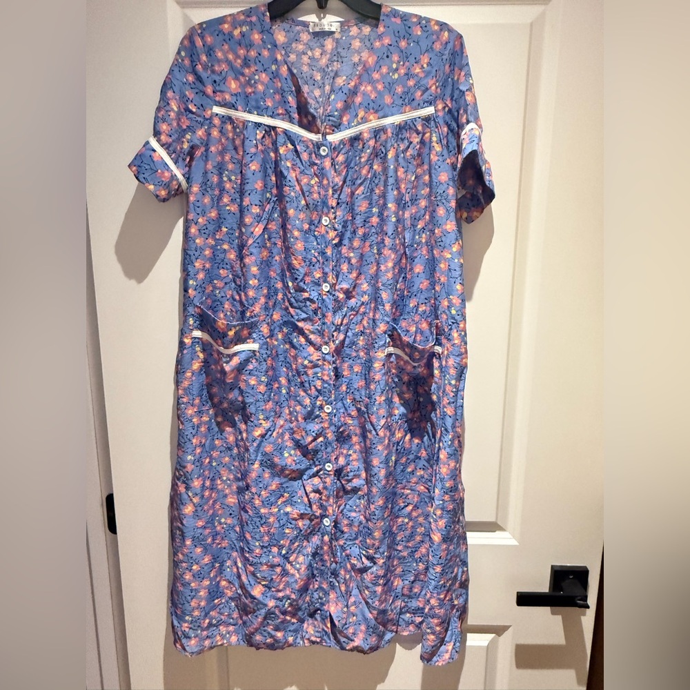 Ekouaer Short Sleeve Floral Housecoat Button Down Nightgown with Pockets